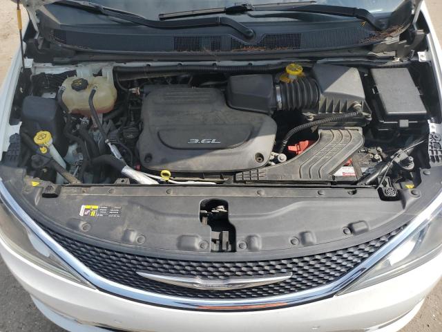 Photo 12 from auction – 2017 CHRYSLER PACIFICA L with VIN 2C4RC1GG0HR504217