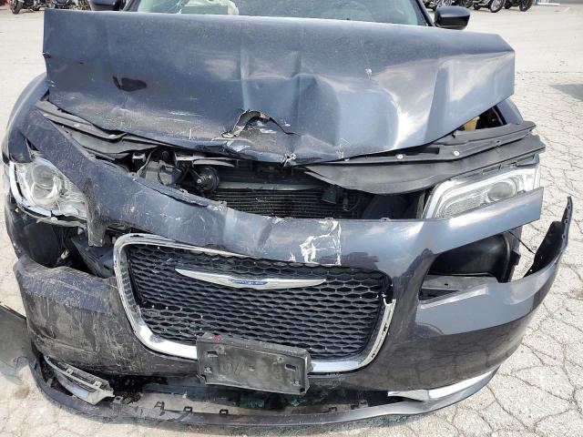 Photo 11 from auction – 2017 CHRYSLER 300 LIMITE with VIN 2C3CCARG1HH534338