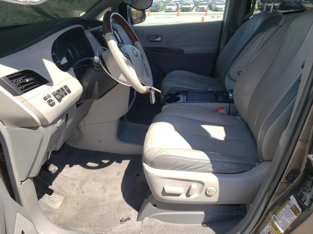 Photo 7 from auction – 2011 TOYOTA SIENNA XLE with VIN 5TDDK3DC0BS003742