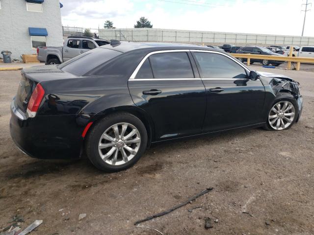 Photo 3 from auction – 2017 CHRYSLER 300 LIMITE with VIN 2C3CCARG5HH599869