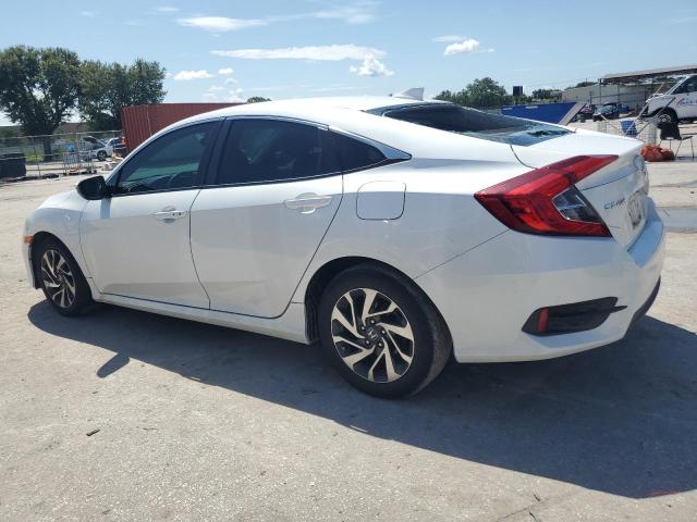 Photo 2 from auction – 2018 HONDA CIVIC EX with VIN 19XFC2F77JE000099