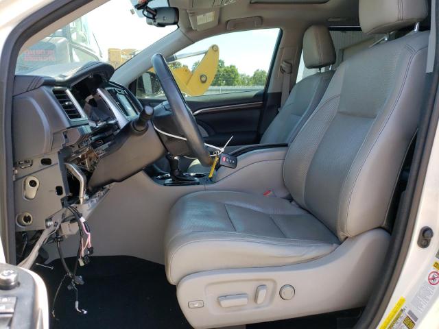 Photo 7 from auction – 2016 TOYOTA HIGHLANDER with VIN 5TDYKRFH5GS152247