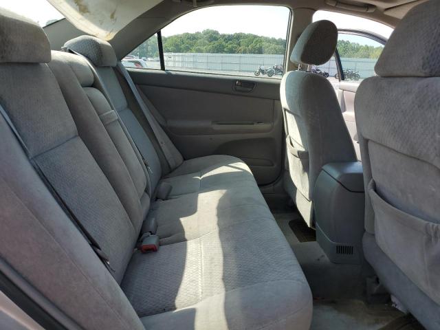 Photo 10 from auction – 2004 TOYOTA CAMRY LE with VIN 4T1BE32K74U921412