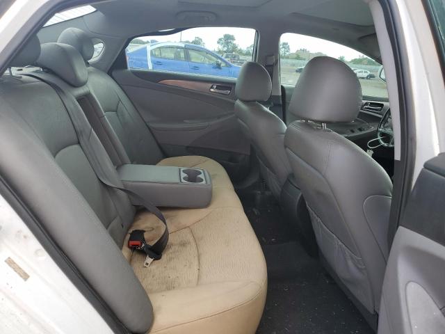 Photo 10 from auction – 2015 HYUNDAI SONATA HYB with VIN KMHEC4A48FA131889