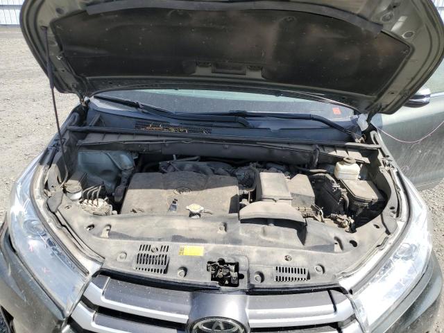 Photo 12 from auction – 2017 TOYOTA HIGHLANDER with VIN 5TDJZRFH3HS415222