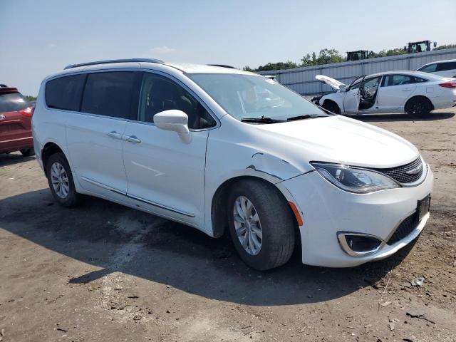 Photo 4 from auction – 2019 CHRYSLER PACIFICA T with VIN 2C4RC1BG7KR731600