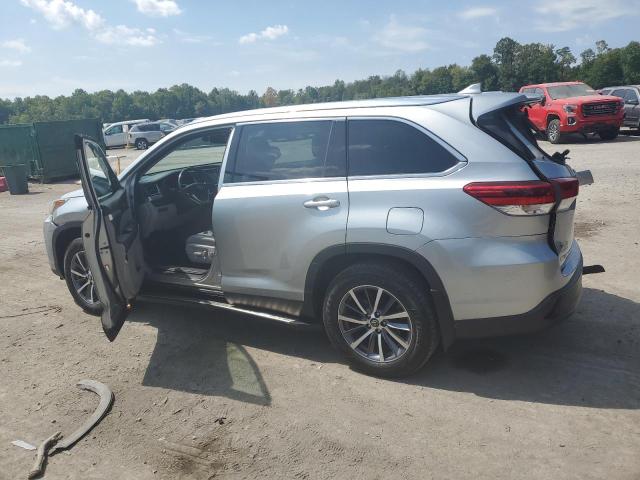 Photo 2 from auction – 2019 TOYOTA HIGHLANDER with VIN 5TDJZRFH3KS570411