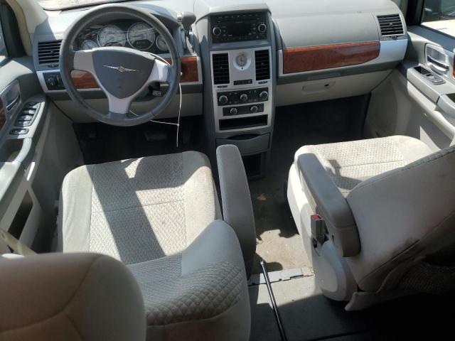 Photo 8 from auction – 2009 CHRYSLER TOWN & COU with VIN 2A8HR54189R508673