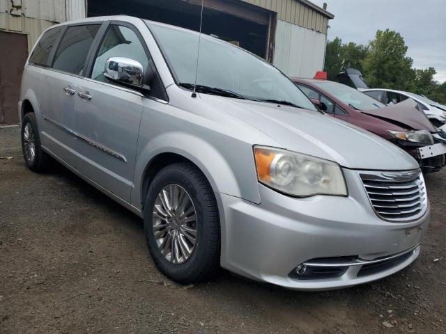 Photo 4 from auction – 2011 CHRYSLER TOWN & COU with VIN 2A4RR6DG6BR609104