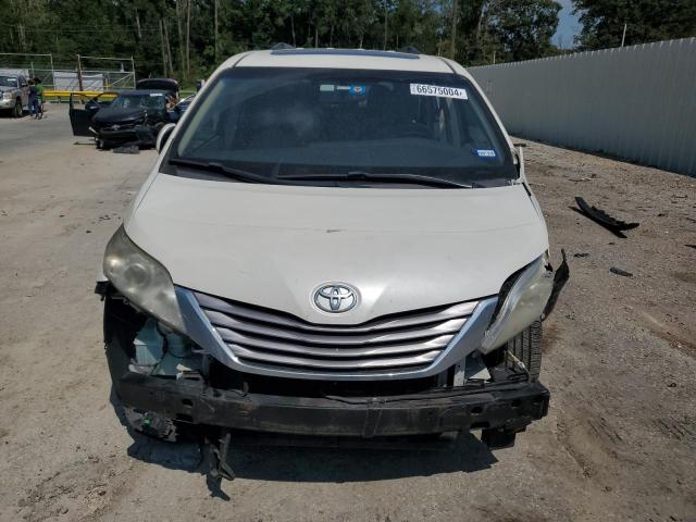 Photo 5 from auction – 2017 TOYOTA SIENNA XLE with VIN 5TDYZ3DC7HS866589
