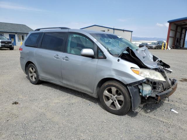 Photo 4 from auction – 2013 TOYOTA SIENNA LE with VIN 5TDKK3DC3DS370368