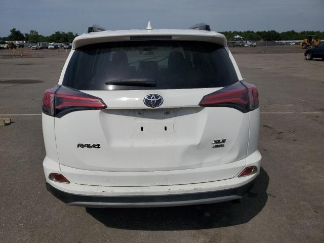 Photo 6 from auction – 2018 TOYOTA RAV4 ADVEN with VIN JTMRFREV2JJ179958