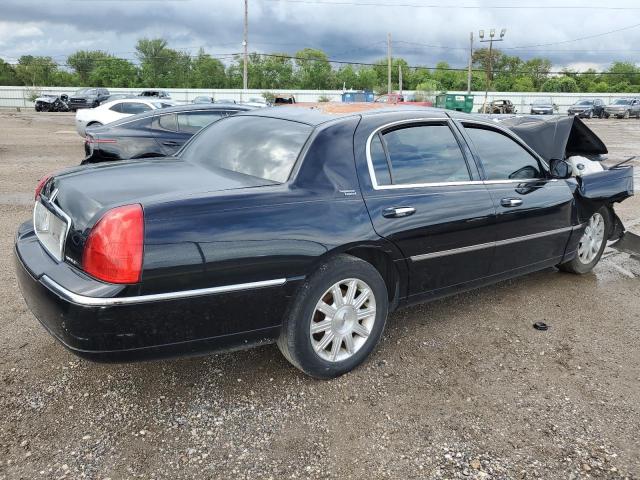 Photo 3 from auction – 2011 LINCOLN TOWN CAR S with VIN 2LNBL8CV2BX759934