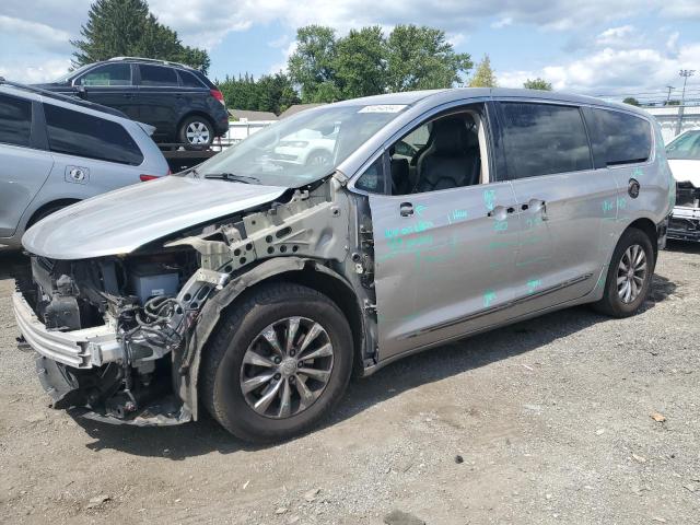 CHRYSLER PACIFICA T 2018 with VIN 2C4RC1BGXJR252683 - Photo from auction