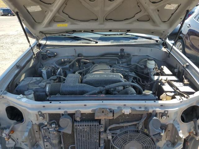 Photo 12 from auction – 2002 TOYOTA SEQUIOA with VIN 5TDBT44A52S095018