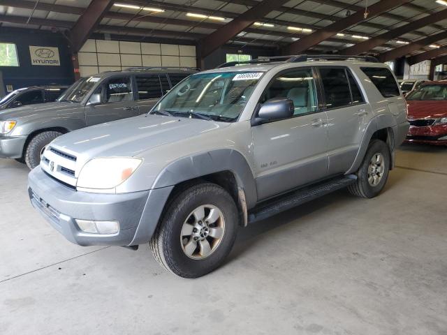 TOYOTA 4RUNNER SR 2003 مع رقم تعريف المركبة JTEBU14R538000802 - صورة من المزاد