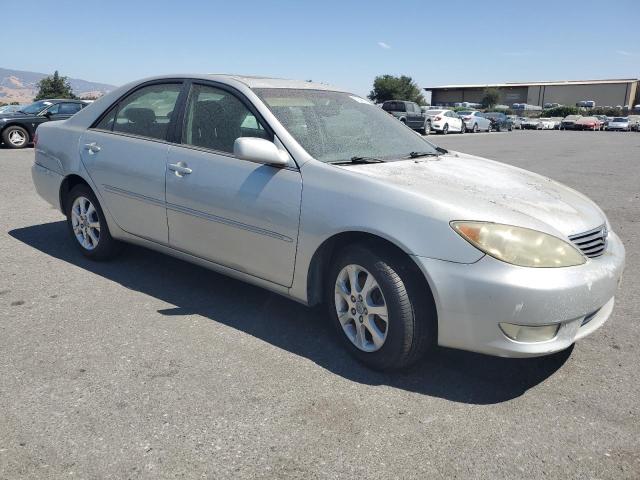 Photo 4 from auction – 2005 TOYOTA CAMRY LE with VIN 4T1BF32K25U614633