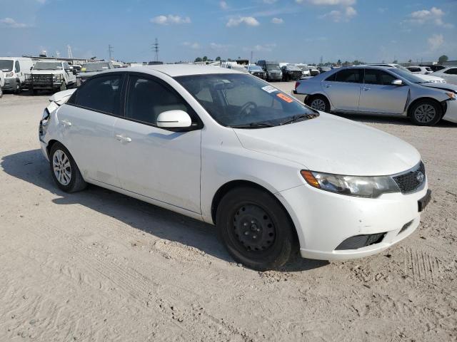 Photo 4 from auction – 2011 KIA FORTE EX with VIN KNAFU4A21B5352383