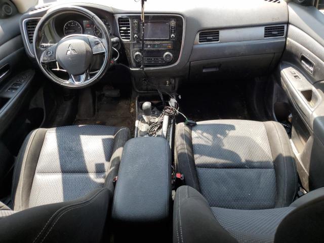 Photo 8 from auction – 2017 MITSUBISHI OUTLANDER with VIN JA4AZ2A33HZ069149