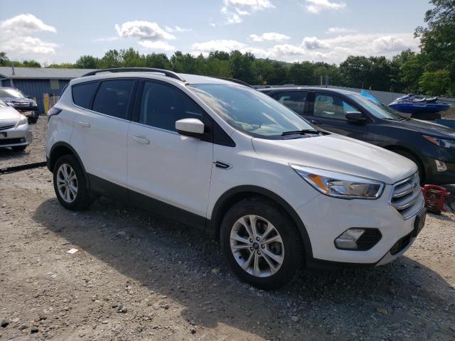 Zdjęcie 4 z aukcji – 2018 FORD ESCAPE SE z VIN 1FMCU9GD0JUC49600