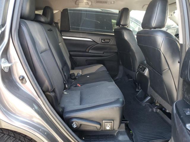 Photo 10 from auction – 2017 TOYOTA HIGHLANDER with VIN 5TDZZRFH6HS189938