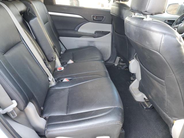 Photo 11 from auction – 2019 TOYOTA HIGHLANDER with VIN 5TDZZRFH1KS350350