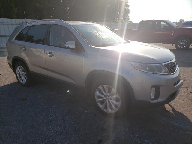 Photo 4 from auction – 2015 KIA SORENTO EX with VIN 5XYKU4A79FG649072