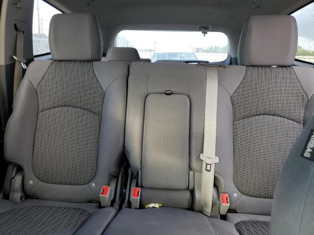 Photo 10 from auction – 2017 CHEVROLET TRAVERSE L with VIN 1GNKRFKD0HJ322023