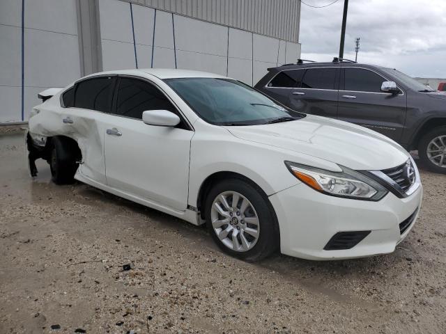 Photo 4 from auction – 2017 NISSAN ALTIMA 2.5 with VIN 1N4AL3AP3HC115295