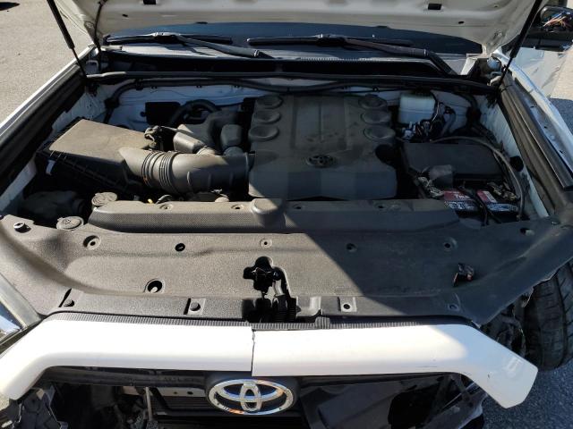 Photo 12 from auction – 2014 TOYOTA 4RUNNER SR with VIN JTEBU5JR6E5193705
