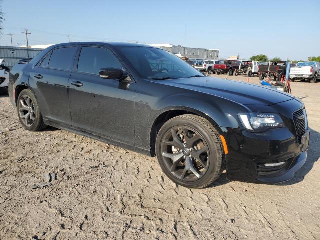 Photo 4 from auction – 2022 CHRYSLER 300 S with VIN 2C3CCABT4NH198994