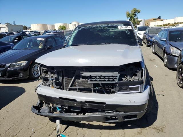 Photo 5 from auction – 2006 CHEVROLET SILVERADO with VIN 2GCEC19TX61127125