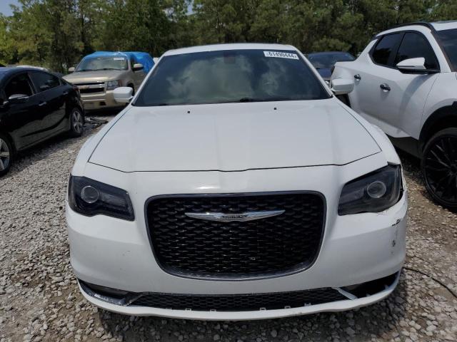 Photo 5 from auction – 2016 CHRYSLER 300 S with VIN 2C3CCAGG3GH262358