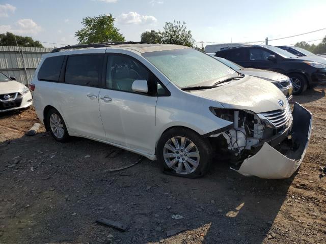 Photo 4 from auction – 2015 TOYOTA SIENNA XLE with VIN 5TDDK3DC4FS123694