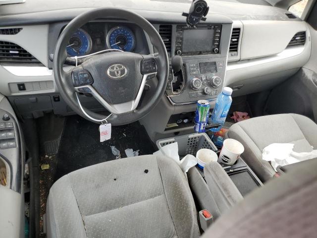 Photo 8 from auction – 2018 TOYOTA SIENNA LE with VIN 5TDKZ3DC0JS944481
