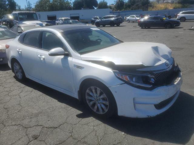 Photo 4 from auction – 2016 KIA OPTIMA EX with VIN 5XXGU4L39GG008929