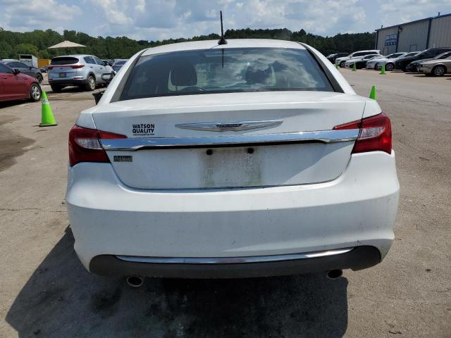 Photo 6 from auction – 2013 CHRYSLER 200 TOURIN with VIN 1C3CCBBG5DN527202