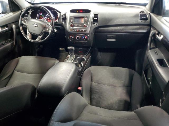 Photo 8 from auction – 2014 KIA SORENTO LX with VIN 5XYKTCA69EG428686
