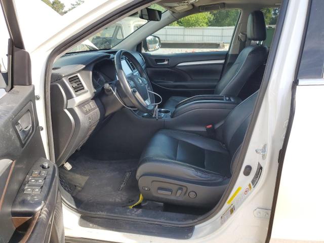 Photo 7 from auction – 2018 TOYOTA HIGHLANDER with VIN 5TDKZRFH8JS271628