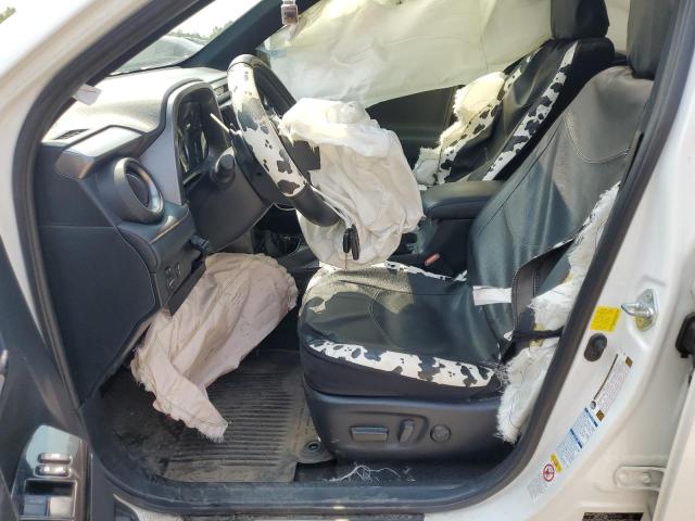 Photo 7 from auction – 2016 TOYOTA RAV4 SE with VIN JTMJFREV4GD179156