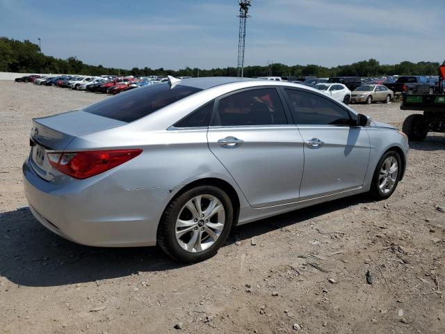 Photo 3 from auction – 2011 HYUNDAI SONATA SE with VIN 5NPEC4AC3BH022805