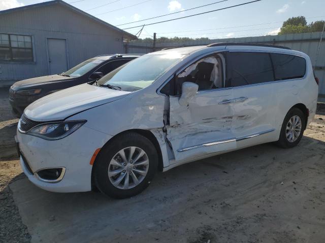 CHRYSLER PACIFICA T 2017 with VIN 2C4RC1BG5HR809378 - Photo from auction