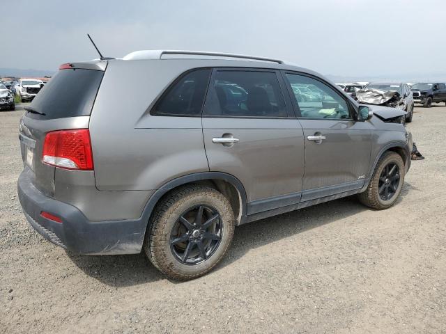 Photo 3 from auction – 2013 KIA SORENTO LX with VIN 5XYKTDA26DG309978