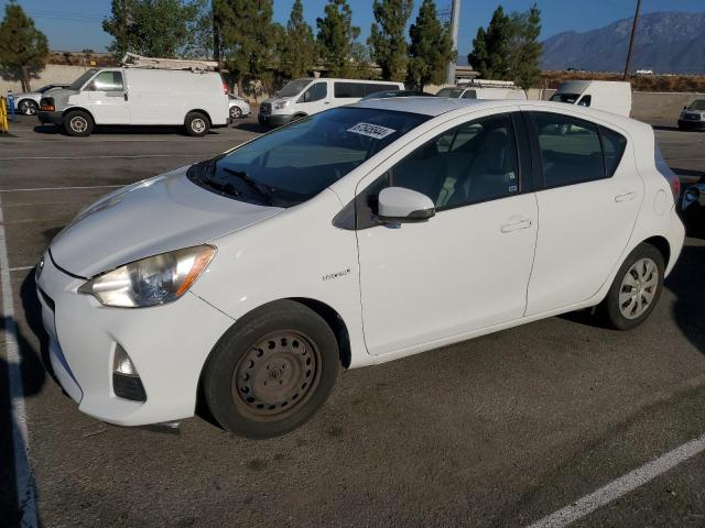 Photo 1 from auction – 2013 TOYOTA PRIUS C with VIN JTDKDTB34D1057792