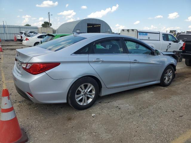 Photo 3 from auction – 2014 HYUNDAI SONATA GLS with VIN 5NPEB4AC7EH899885