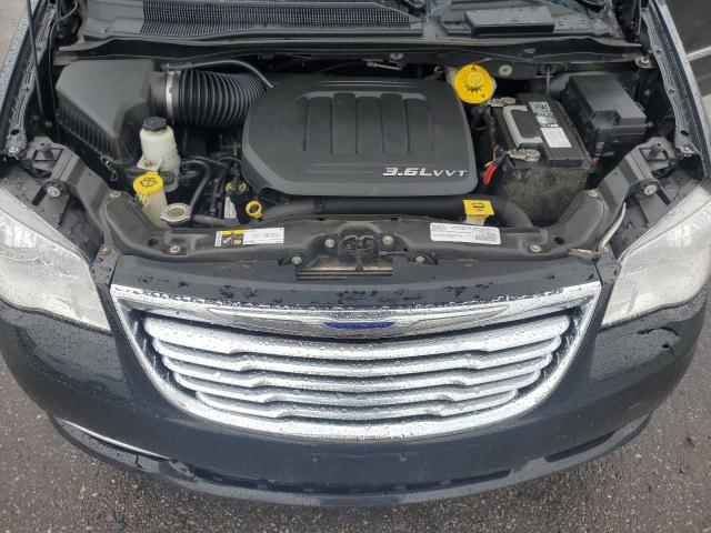 Photo 12 from auction – 2016 CHRYSLER TOWN & COU with VIN 2C4RC1BG6GR288430