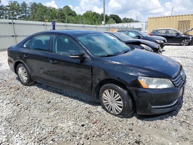 Photo 4 from auction – 2014 VOLKSWAGEN PASSAT S with VIN 1VWAT7A3XEC045253