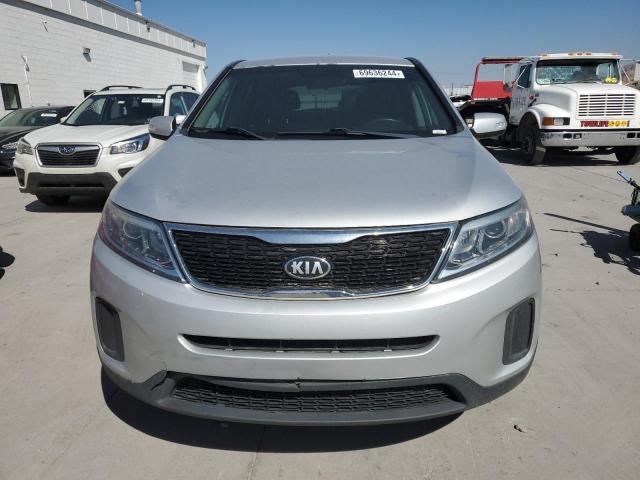 Photo 5 from auction – 2015 KIA SORENTO LX with VIN 5XYKT3A61FG593908
