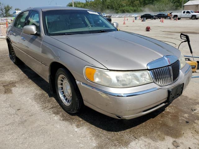 Photo 4 from auction – 2001 LINCOLN TOWN CAR E with VIN 1LNHM81W31Y691063