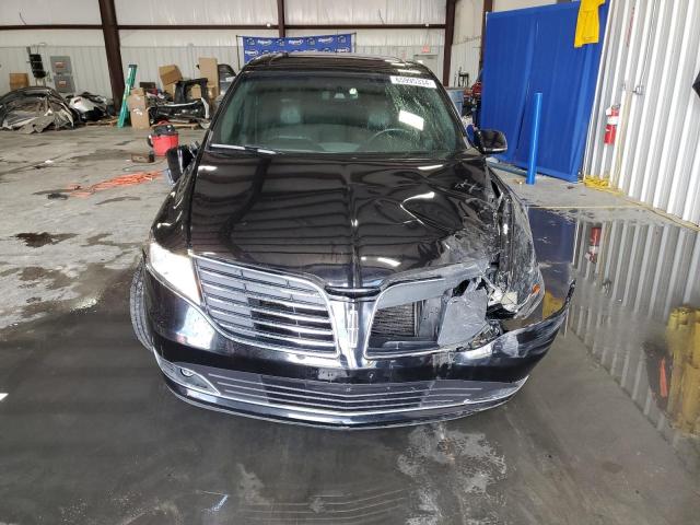 Photo 5 from auction – 2017 LINCOLN MKT with VIN 2LMHJ5NK4HBL01663